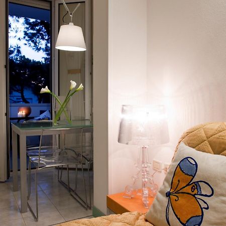 Hotel Eros Residence Червия Екстериор снимка