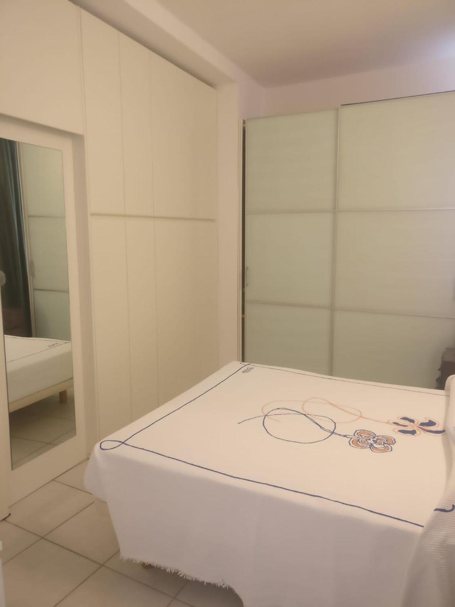 Hotel Eros Residence Червия Екстериор снимка