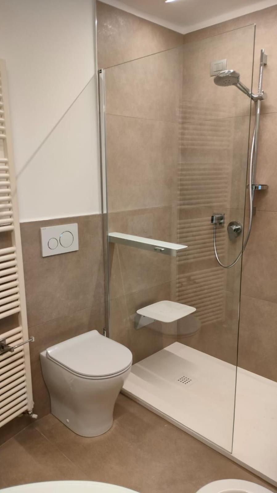 Hotel Eros Residence Червия Екстериор снимка