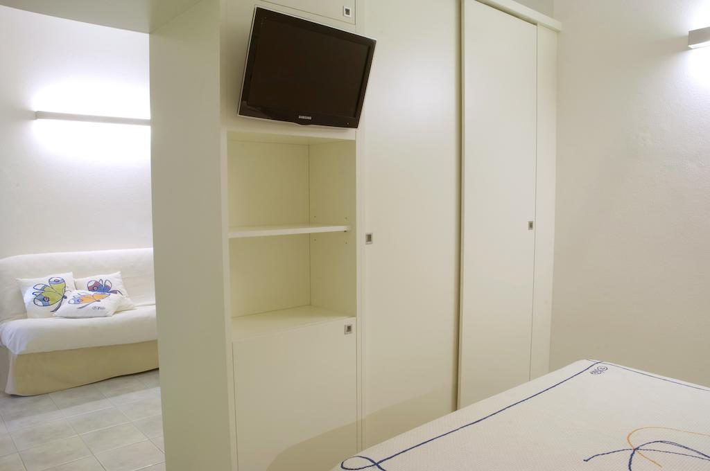 Hotel Eros Residence Червия Екстериор снимка