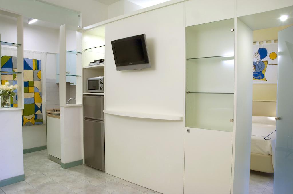 Hotel Eros Residence Червия Екстериор снимка